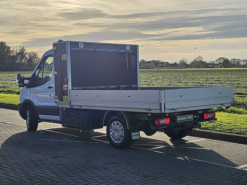 Flatbed van Ford Transit 2.0 TDCI 130: picture 6