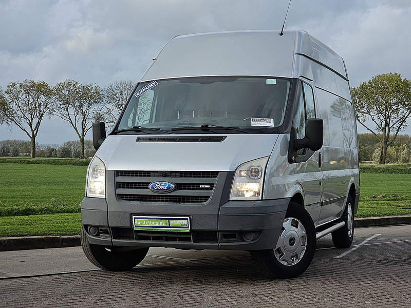 Ford Transit 2.2 TDCI - Small van: picture 1 Ford Transit 2.2 TDCI - Small van: picture 1