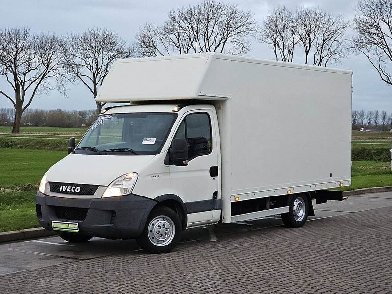 Iveco Daily 35 S 12 - Box van: picture 2 Iveco Daily 35 S 12 - Box van: picture 2