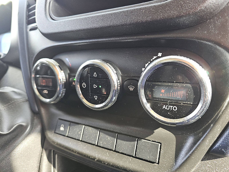 Leasing of Iveco Daily 35S14       L2H2 Airco Automaat! Iveco Daily 35S14       L2H2 Airco Automaat!: picture 10