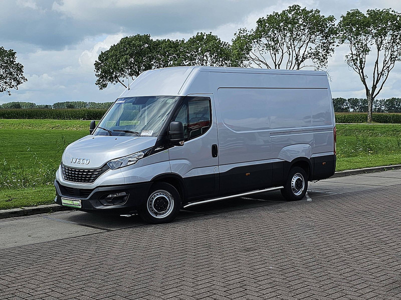 Iveco Daily 35S16 L2H2 Luchtvering AC - Panel van: picture 2 Iveco Daily 35S16 L2H2 Luchtvering AC - Panel van: picture 2