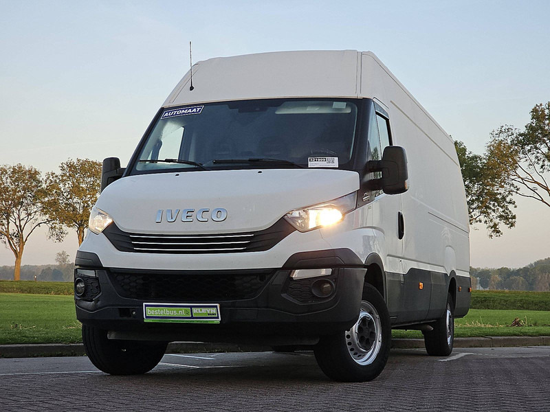 Panel van Iveco Daily: picture 1