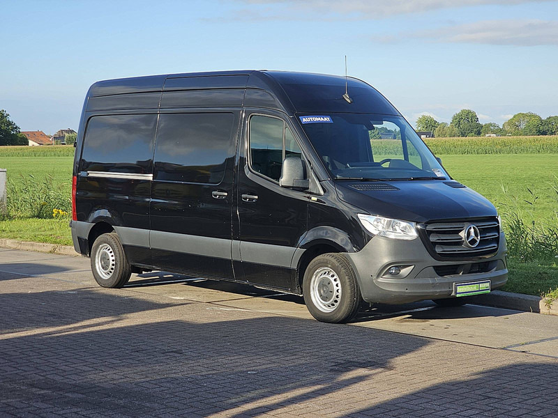 Mercedes-Benz Sprinter 214 L2H1 Navi Trekhaak - Small van: picture 5 Mercedes-Benz Sprinter 214 L2H1 Navi Trekhaak - Small van: picture 5