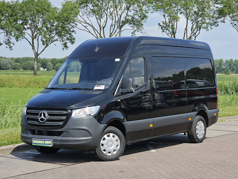Mercedes-Benz Sprinter 315 L2H2 Mbux Euro6 AC! - Small van: picture 2 Mercedes-Benz Sprinter 315 L2H2 Mbux Euro6 AC! - Small van: picture 2