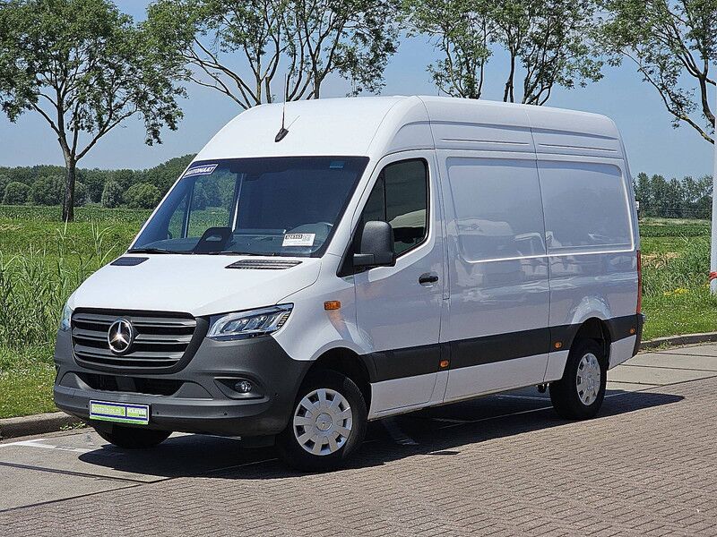 Mercedes-Benz Sprinter 317 L2H2 LED Mbux10 AC! - Panel van: picture 2 Mercedes-Benz Sprinter 317 L2H2 LED Mbux10 AC! - Panel van: picture 2