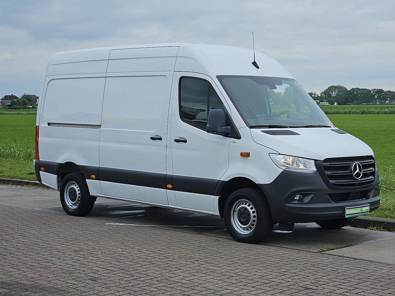 Mercedes-Benz Sprinter 317 L2H2 Navi RWD - Panel van: picture 5 Mercedes-Benz Sprinter 317 L2H2 Navi RWD - Panel van: picture 5