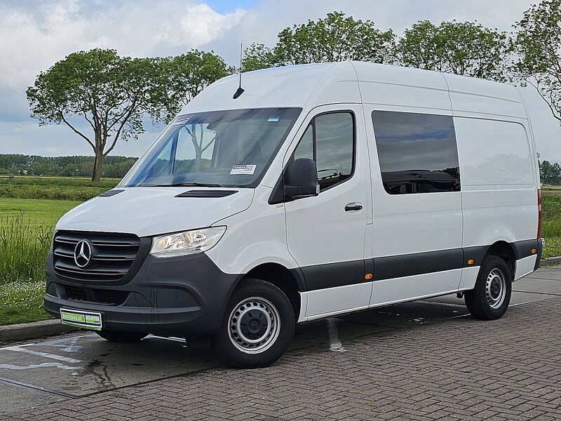 Mercedes-Benz Sprinter 319 L2H2 V6 Dub Cab! - Panel van: picture 2 Mercedes-Benz Sprinter 319 L2H2 V6 Dub Cab! - Panel van: picture 2