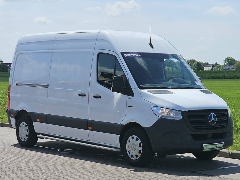 Mercedes-Benz eSprinter L2H2 35 KWH - Panel van, Electric van: picture 5 Mercedes-Benz eSprinter L2H2 35 KWH - Panel van, Electric van: picture 5