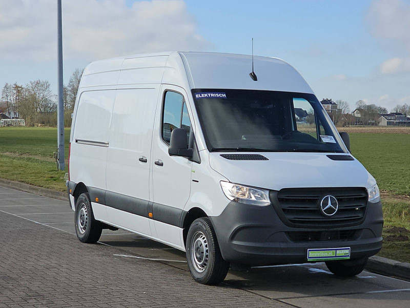 Mercedes-Benz eSprinter L2H2 41kWh DEMO! - Panel van, Electric van: picture 5 Mercedes-Benz eSprinter L2H2 41kWh DEMO! - Panel van, Electric van: picture 5