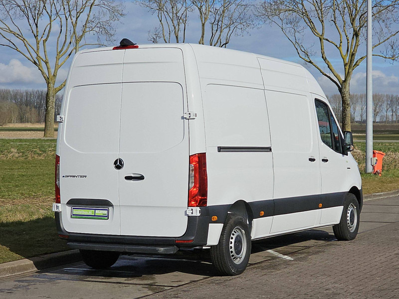 Mercedes-Benz eSprinter L2H2 41kWh DEMO! - Panel van, Electric van: picture 3 Mercedes-Benz eSprinter L2H2 41kWh DEMO! - Panel van, Electric van: picture 3