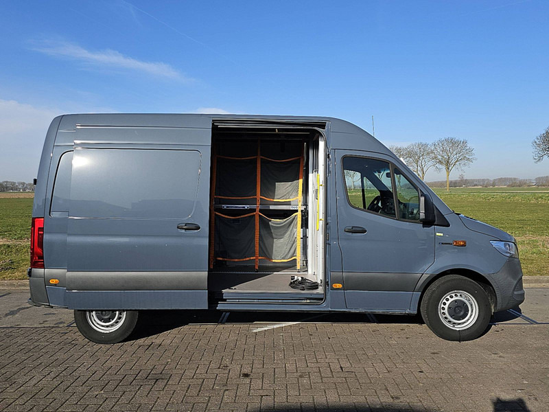 Panel van, Electric van Mercedes-Benz eSprinter  L2H2 41kWh Demo!: picture 14