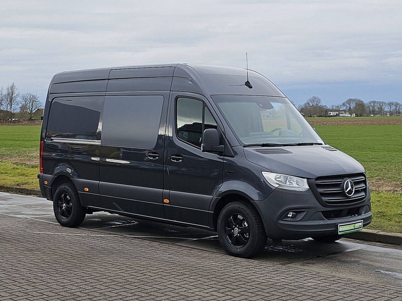 Mercedes-Benz eSprinter L2H2 47 kWh Airco! - Panel van, Electric van: picture 5 Mercedes-Benz eSprinter L2H2 47 kWh Airco! - Panel van, Electric van: picture 5