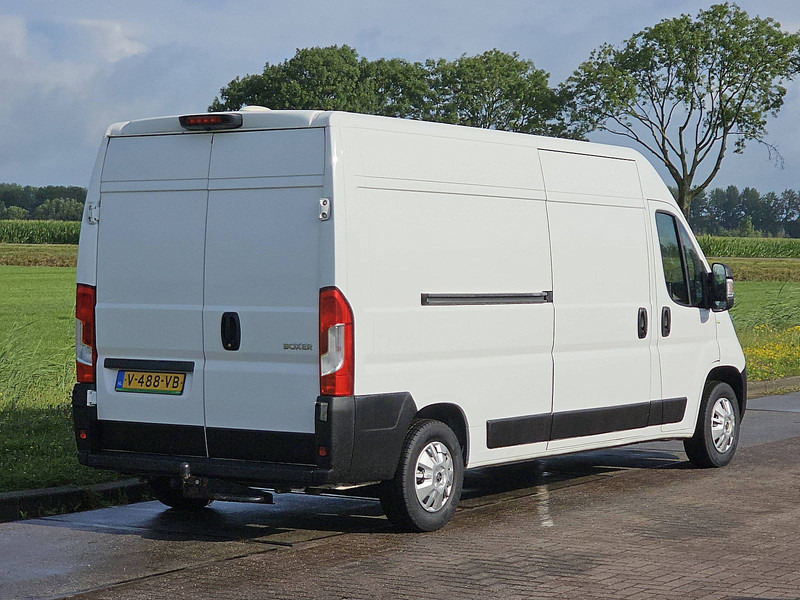 Peugeot Boxer 2.0 BHDI 130 L3H2 36 dkm - Small van: picture 3 Peugeot Boxer 2.0 BHDI 130 L3H2 36 dkm - Small van: picture 3