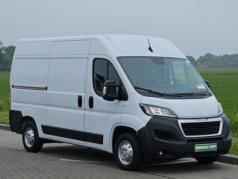 Peugeot Boxer 2.2 L2H2 Navi Euro6 AC! - Small van: picture 5 Peugeot Boxer 2.2 L2H2 Navi Euro6 AC! - Small van: picture 5