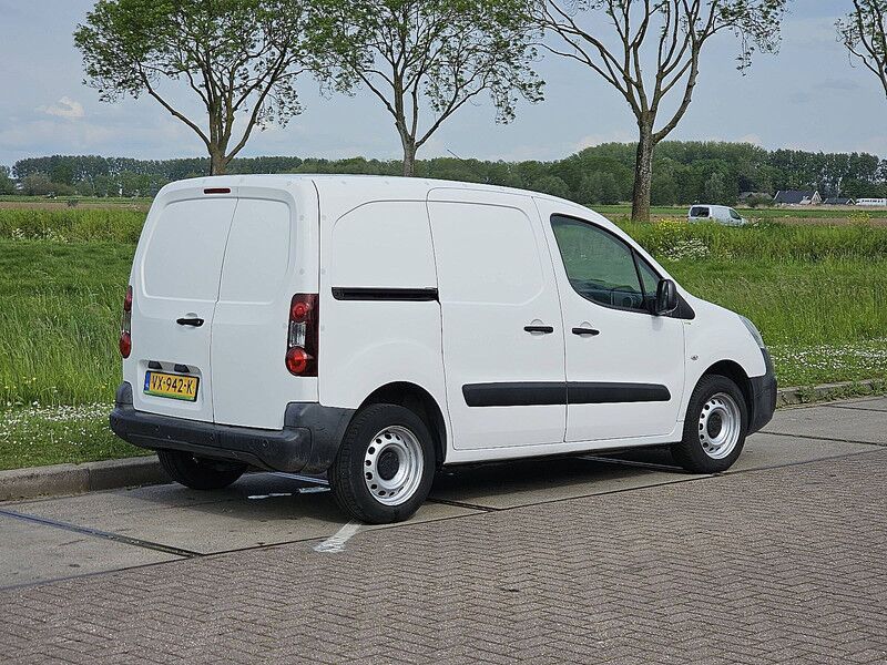 Peugeot Partner - Box van: picture 3 Peugeot Partner - Box van: picture 3
