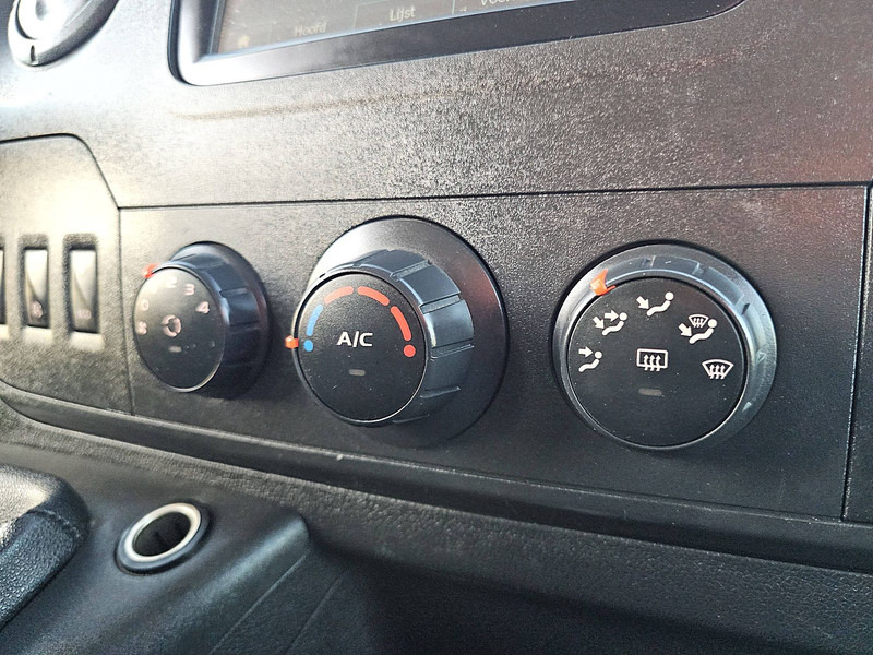 Tipper van Renault Master 2.3 DUB.CAB Kipper Airco: picture 14 Tipper van Renault Master 2.3 DUB.CAB Kipper Airco: picture 14