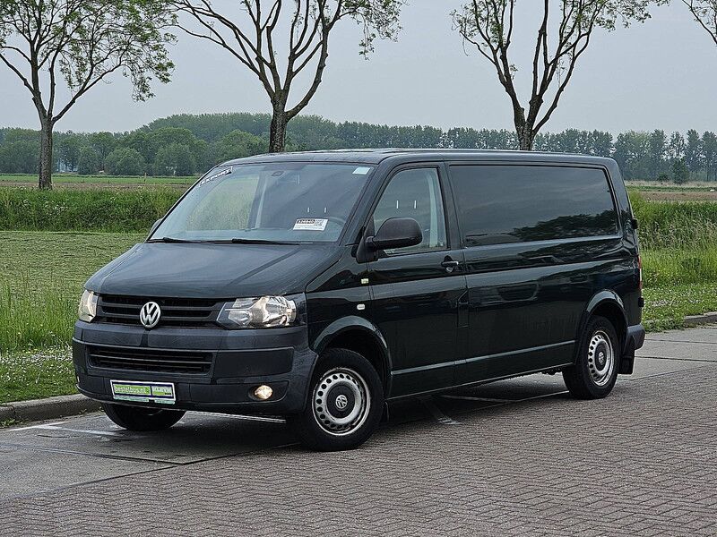 Volkswagen Transporter 2.0 TDI - Small van: picture 2 Volkswagen Transporter 2.0 TDI - Small van: picture 2