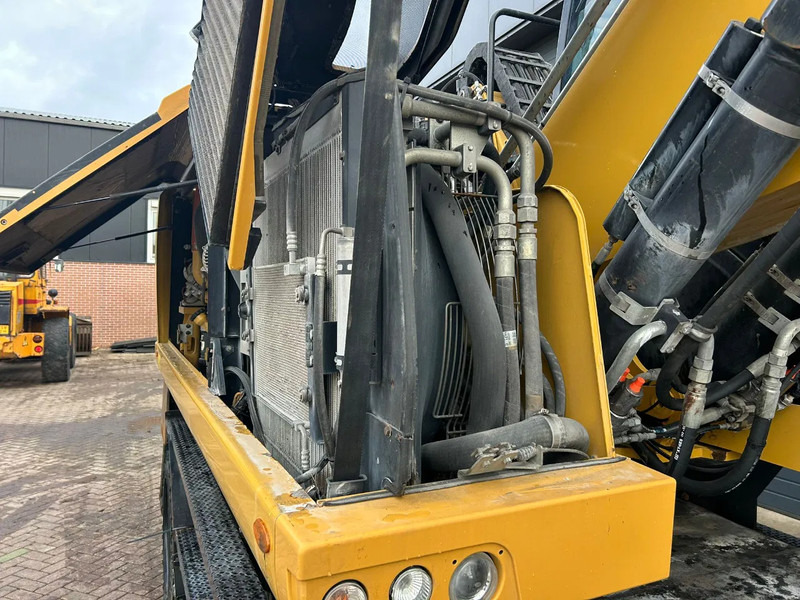 Waste/ Industry handler Caterpillar MH3022: picture 12 Waste/ Industry handler Caterpillar MH3022: picture 12