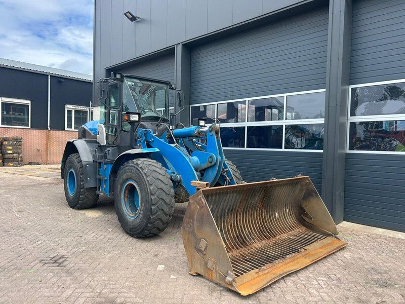Hitachi ZW150-5B - Wheel loader: picture 2 Hitachi ZW150-5B - Wheel loader: picture 2