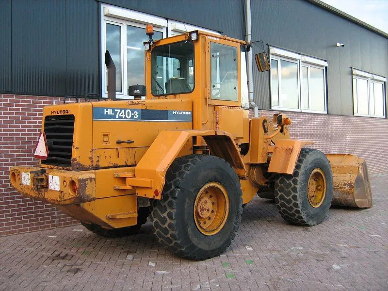 Hyundai HL740-3 - Wheel loader: picture 4 Hyundai HL740-3 - Wheel loader: picture 4