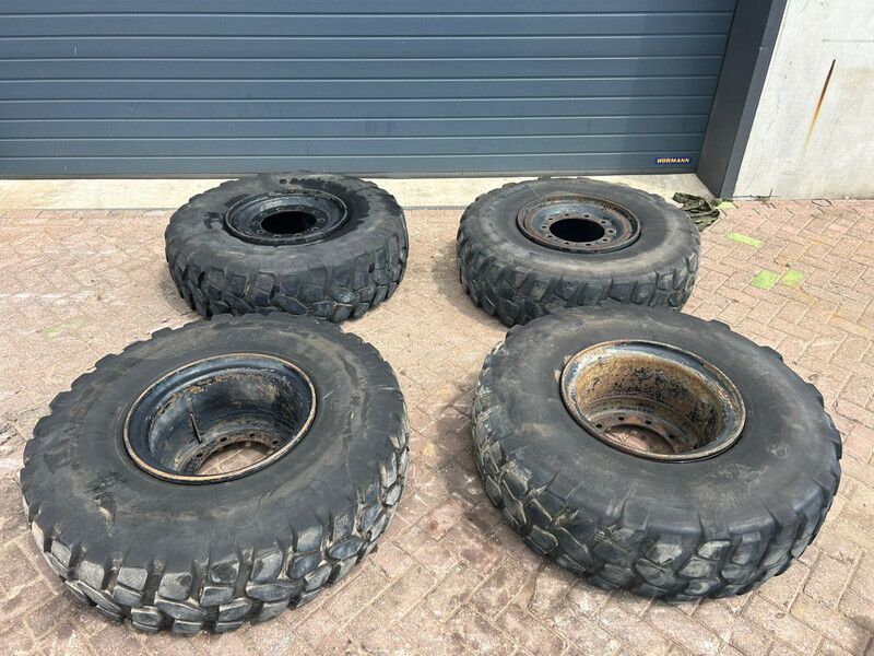 Uniroyal 14.00R20 - Tire for Truck: picture 3 Uniroyal 14.00R20 - Tire for Truck: picture 3