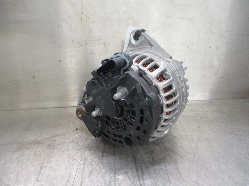 DAF 1400520/1401948/2165385/2165376 DAF LF 230 EURO 6 NIEUWE EN GEBRUIKT - Alternator for Truck: picture 2 DAF 1400520/1401948/2165385/2165376 DAF LF 230 EURO 6 NIEUWE EN GEBRUIKT - Alternator for Truck: picture 2