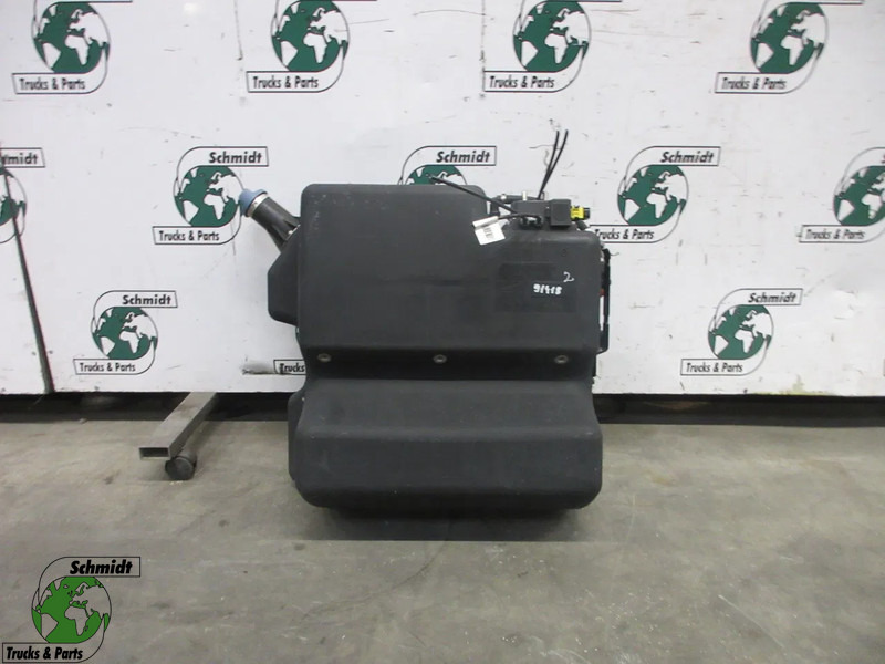 MAN 81.15402-5049 AD BLUE TANK MAN TGX 18.420 EURO 6 - Fuel tank for Truck: picture 1 MAN 81.15402-5049 AD BLUE TANK MAN TGX 18.420 EURO 6 - Fuel tank for Truck: picture 1