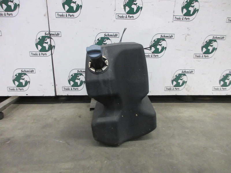 MAN 81.15402-5049 AD BLUE TANK MAN TGX 18.420 EURO 6 - Fuel tank for Truck: picture 2 MAN 81.15402-5049 AD BLUE TANK MAN TGX 18.420 EURO 6 - Fuel tank for Truck: picture 2