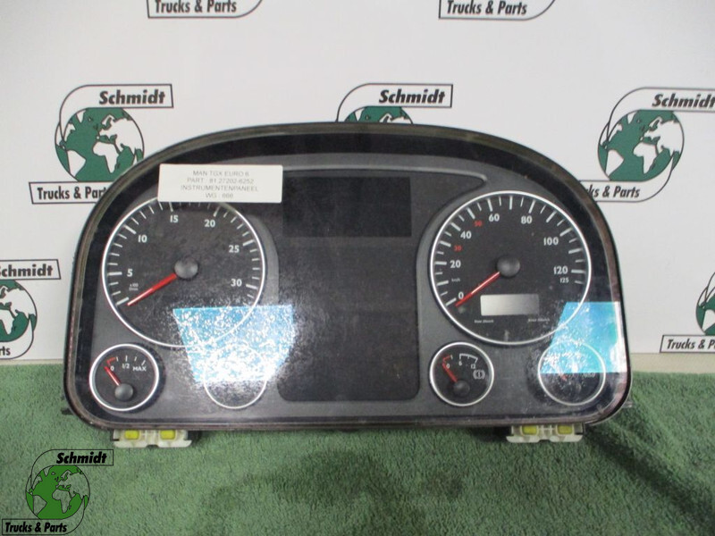 MAN 81.27202-6252 TGX EURO 6 - Dashboard for Truck: picture 1 MAN 81.27202-6252 TGX EURO 6 - Dashboard for Truck: picture 1
