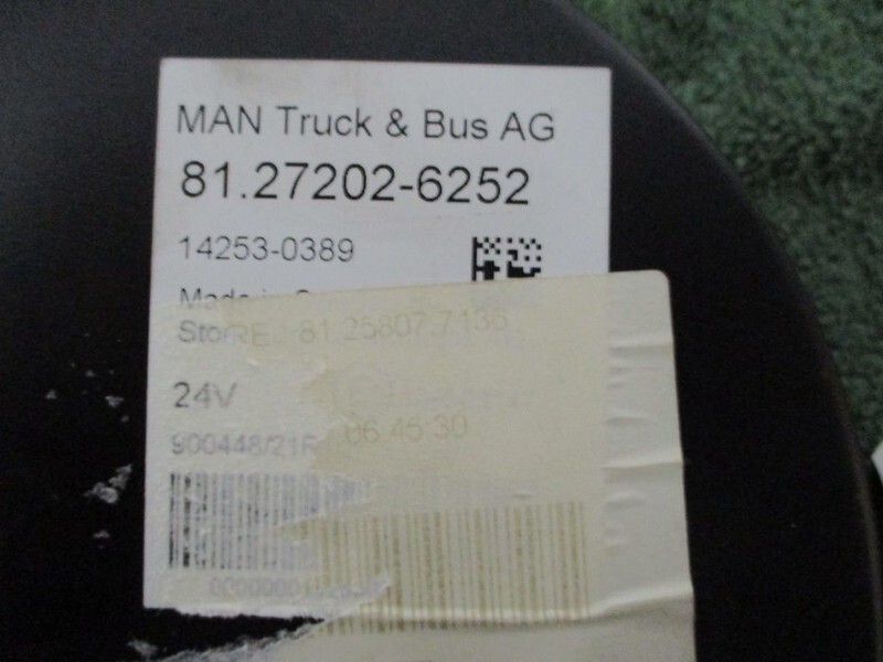 MAN 81.27202-6252 TGX EURO 6 - Dashboard for Truck: picture 3 MAN 81.27202-6252 TGX EURO 6 - Dashboard for Truck: picture 3