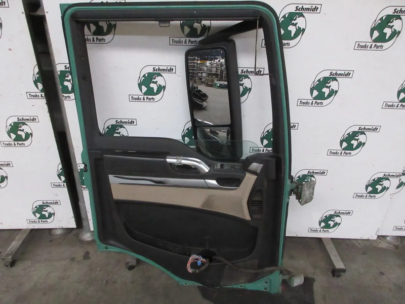 MAN 81.62600-4131 // 81.62410-0143 DEUR LINKS MAN TGS MODEL 2020 - Door and parts for Truck: picture 4 MAN 81.62600-4131 // 81.62410-0143 DEUR LINKS MAN TGS MODEL 2020 - Door and parts for Truck: picture 4