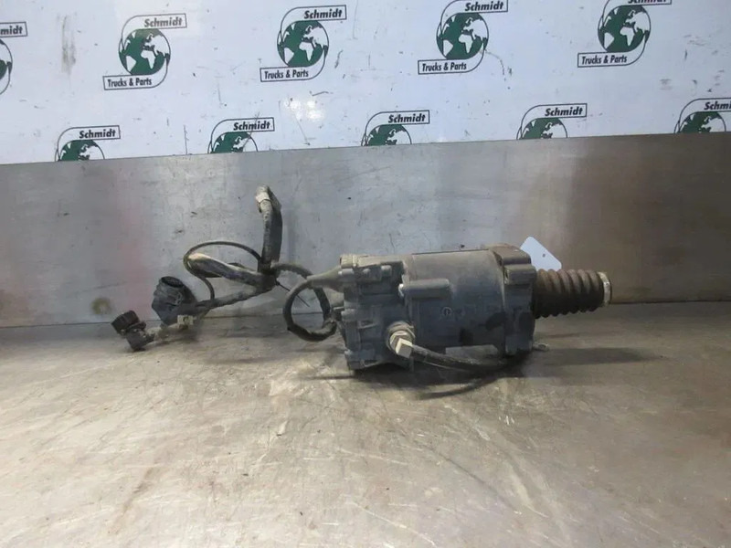 MAN 8130716-6445 KOPLINGSPOMP MAN 18.440 EURO 6 MODEL 2016 - Clutch and parts for Truck: picture 2 MAN 8130716-6445 KOPLINGSPOMP MAN 18.440 EURO 6 MODEL 2016 - Clutch and parts for Truck: picture 2