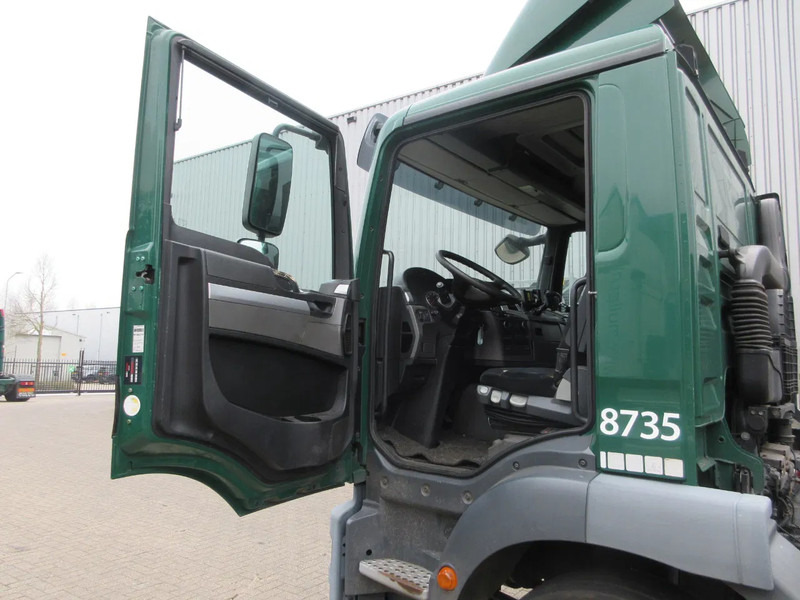 MAN MAN 18.250 TGM 18.250 EURO 6 CABINE MODEL 2018 - Cab and interior for Truck: picture 4 MAN MAN 18.250 TGM 18.250 EURO 6 CABINE MODEL 2018 - Cab and interior for Truck: picture 4