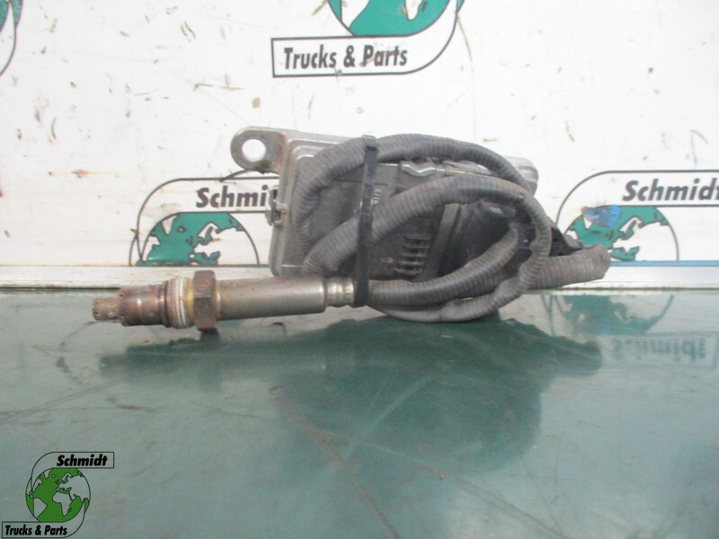 Renault 22827993 NOX SENSOR T 460 - Fuel system for Truck: picture 1 Renault 22827993 NOX SENSOR T 460 - Fuel system for Truck: picture 1