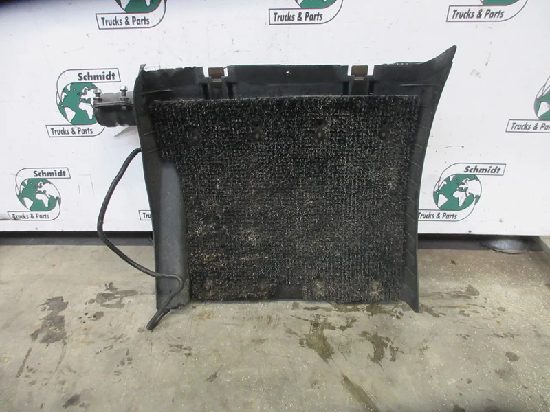 Scania 2380955 // 2476461 // 2054593 // 2302630 SPATBORD MET LED LAMP NGS LINKS - Tail light for Truck: picture 4 Scania 2380955 // 2476461 // 2054593 // 2302630 SPATBORD MET LED LAMP NGS LINKS - Tail light for Truck: picture 4