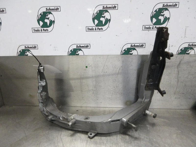 Scania 2479060 KOPLAMP BUMPER DRAGER SCANIA S 450 NGS - Frame/ Chassis for Truck: picture 3 Scania 2479060 KOPLAMP BUMPER DRAGER SCANIA S 450 NGS - Frame/ Chassis for Truck: picture 3