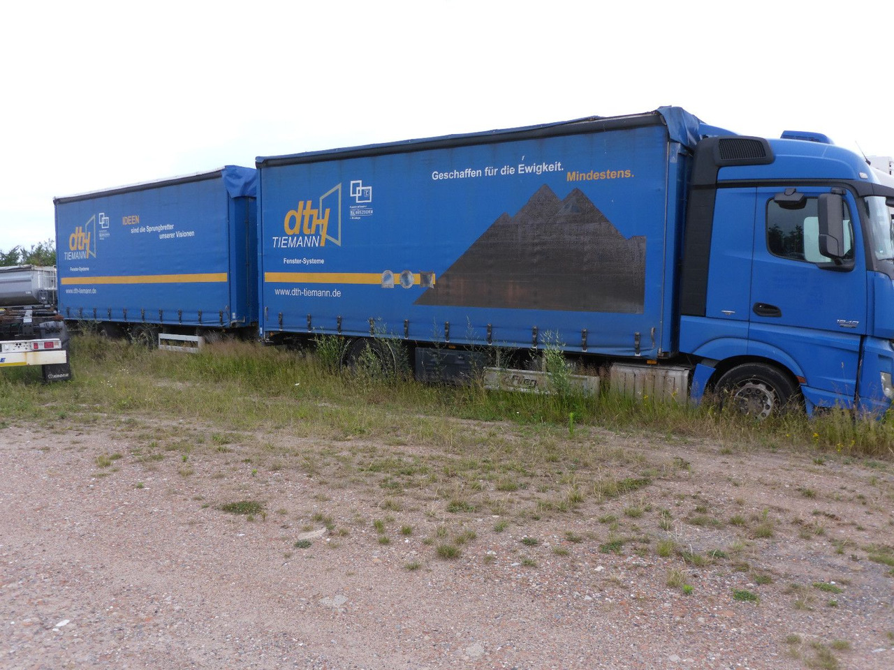 Mercedes-Benz 1840 Top Zustand 106 m3  Euro 6 + Anhänger - Curtainsider truck: picture 3 Mercedes-Benz 1840 Top Zustand 106 m3  Euro 6 + Anhänger - Curtainsider truck: picture 3