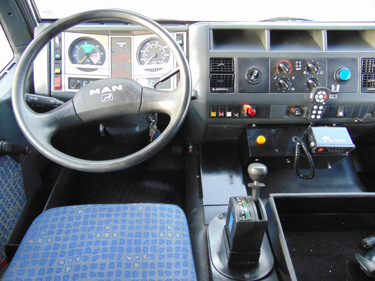 Leasing of MAN LE250B SIDES MAN LE250B SIDES: picture 19