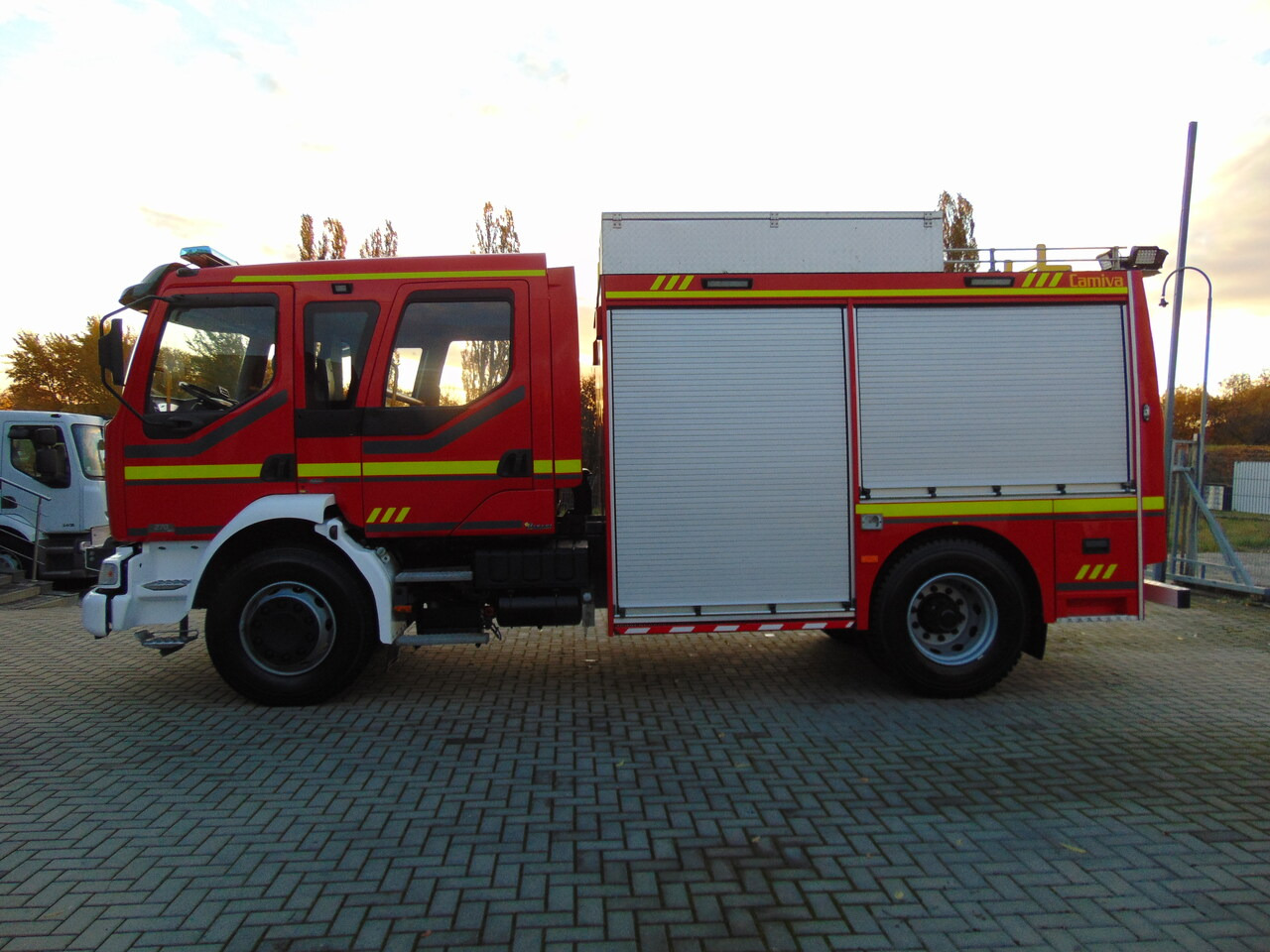 RENAULT Midlum 270dCi Camiva - Fire truck: picture 5 RENAULT Midlum 270dCi Camiva - Fire truck: picture 5