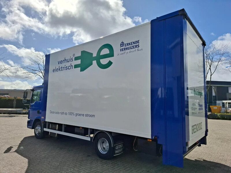 MAN E-TGL 8.180 / 100% ELECTRIC / ONLY:1852 KM / 150KW / 75 KM RANGE / NL MOVING TRUCK / LOADING PLATFORM / STAMPS / AUTOMATIC / 201 - Box truck, Electric truck: picture 4 MAN E-TGL 8.180 / 100% ELECTRIC / ONLY:1852 KM / 150KW / 75 KM RANGE / NL MOVING TRUCK / LOADING PLATFORM / STAMPS / AUTOMATIC / 201 - Box truck, Electric truck: picture 4