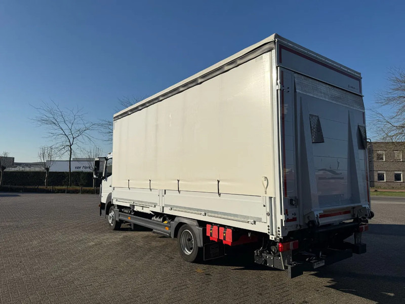 Mercedes-Benz Atego 821L / GERMAN TRUCK / ONLY:21672 KM / PLATFORM 1500KG / SMARTKEYS / CURTAIN SAILS / AIRCO / AUTOMATIC / EURO-6 / 2023 - Box truck: picture 3 Mercedes-Benz Atego 821L / GERMAN TRUCK / ONLY:21672 KM / PLATFORM 1500KG / SMARTKEYS / CURTAIN SAILS / AIRCO / AUTOMATIC / EURO-6 / 2023 - Box truck: picture 3