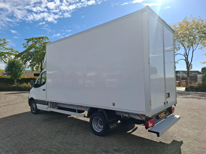 Mercedes-Benz Sprinter 516 CDI / DOUBLE AIR REAR / CLEAN NL VAN / TUV:19-03-2026 / MBUX / NAVI / KEYLESS START / DAB RADIO / 3SEATS / AUTOMATIC / 2021 - Panel van: picture 3 Mercedes-Benz Sprinter 516 CDI / DOUBLE AIR REAR / CLEAN NL VAN / TUV:19-03-2026 / MBUX / NAVI / KEYLESS START / DAB RADIO / 3SEATS / AUTOMATIC / 2021 - Panel van: picture 3