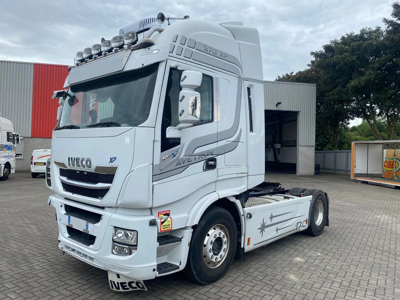 Iveco Stralis 570 XP / ENGINE RUNNING / INTARDER / PARKCOOL / DOUBLE TANK / NAVI / LEATHER / ONLY:749717 KM / ALCOA / EURO-6 / 2017 - Tractor unit: picture 1 Iveco Stralis 570 XP / ENGINE RUNNING / INTARDER / PARKCOOL / DOUBLE TANK / NAVI / LEATHER / ONLY:749717 KM / ALCOA / EURO-6 / 2017 - Tractor unit: picture 1