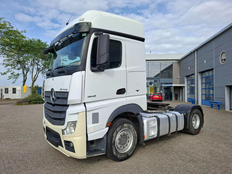 Mercedes-Benz Actros 1945 / HYDRAULICS / LWDS / GEN2 V2 TACHO / 2XBED / FRIDGE / AUTOMATIC / EURO-6 / 2018 - Tractor unit: picture 1 Mercedes-Benz Actros 1945 / HYDRAULICS / LWDS / GEN2 V2 TACHO / 2XBED / FRIDGE / AUTOMATIC / EURO-6 / 2018 - Tractor unit: picture 1