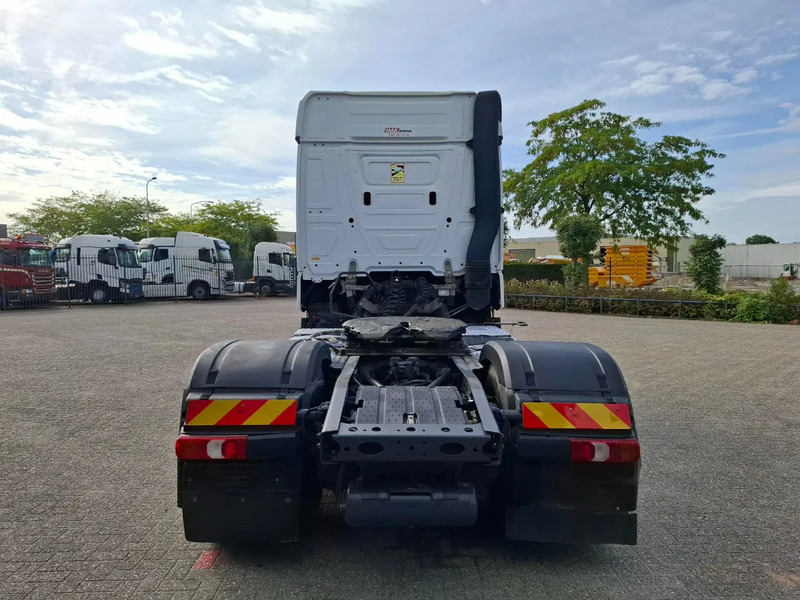 Mercedes-Benz Actros 1945 / HYDRAULICS / LWDS / GEN2 V2 TACHO / 2XBED / FRIDGE / AUTOMATIC / EURO-6 / 2018 - Tractor unit: picture 4 Mercedes-Benz Actros 1945 / HYDRAULICS / LWDS / GEN2 V2 TACHO / 2XBED / FRIDGE / AUTOMATIC / EURO-6 / 2018 - Tractor unit: picture 4