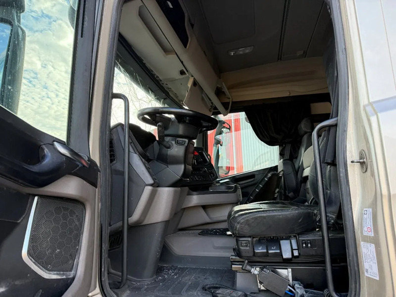 Tractor unit Scania NGS R450 / ENGINE RUNNING / RETARDER / HYDRAULICS / ONLY:565078 KM / FULL-AIR / ALCOA / LEATHER / EURO-6 / 2020: picture 13