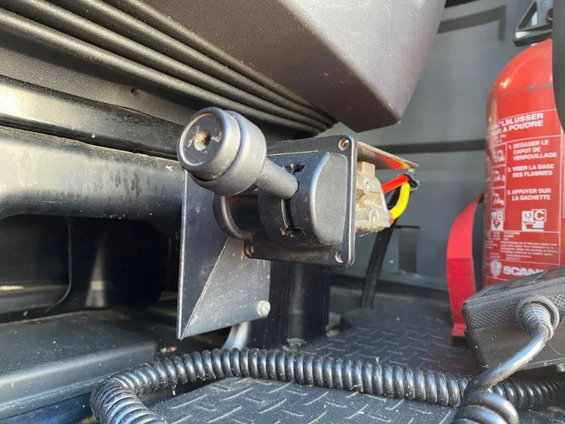 Tractor unit Scania R420 / HYDRAULICS / ALCOA / AIRCO / GOOD CONDITION / MANUAL / EURO-4 / 2007: picture 13