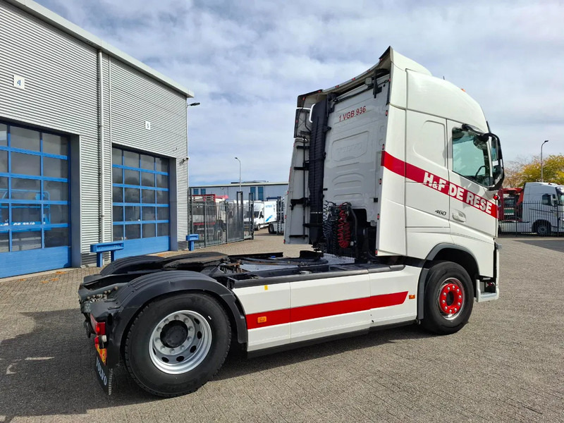 Volvo FH4-460 / VEB+ / HYDRAULICS / GEN2 V2 SMART TACHO / LWDS / SIDESKIRTS / FRIDGE / EURO-6 / 2018 - Tractor unit: picture 5 Volvo FH4-460 / VEB+ / HYDRAULICS / GEN2 V2 SMART TACHO / LWDS / SIDESKIRTS / FRIDGE / EURO-6 / 2018 - Tractor unit: picture 5