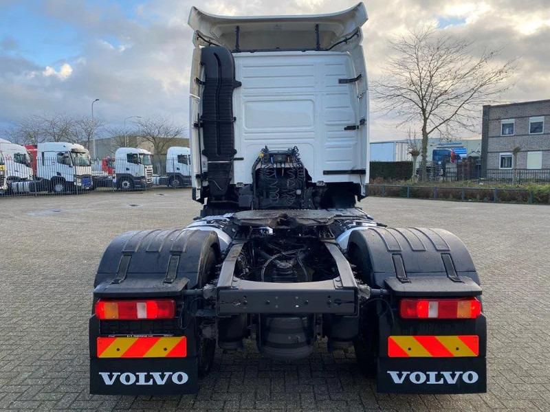 Volvo FM11-370 / GERMAN TRUCK / KB CHASSIS / VEB / ACC / LWDS / DOUBLE TANK / ONLY:763562 KM / AIRCO / AUTOMATIC / EURO-6 / 2018 - Tractor unit: picture 4 Volvo FM11-370 / GERMAN TRUCK / KB CHASSIS / VEB / ACC / LWDS / DOUBLE TANK / ONLY:763562 KM / AIRCO / AUTOMATIC / EURO-6 / 2018 - Tractor unit: picture 4