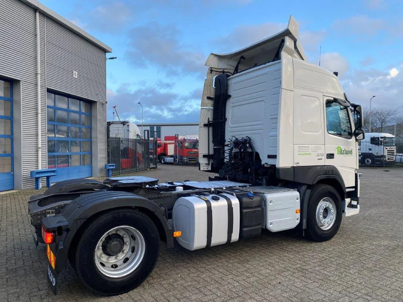 Volvo FM11-370 / GERMAN TRUCK / KB CHASSIS / VEB / ACC / LWDS / DOUBLE TANK / ONLY:763562 KM / AIRCO / AUTOMATIC / EURO-6 / 2018 - Tractor unit: picture 5 Volvo FM11-370 / GERMAN TRUCK / KB CHASSIS / VEB / ACC / LWDS / DOUBLE TANK / ONLY:763562 KM / AIRCO / AUTOMATIC / EURO-6 / 2018 - Tractor unit: picture 5